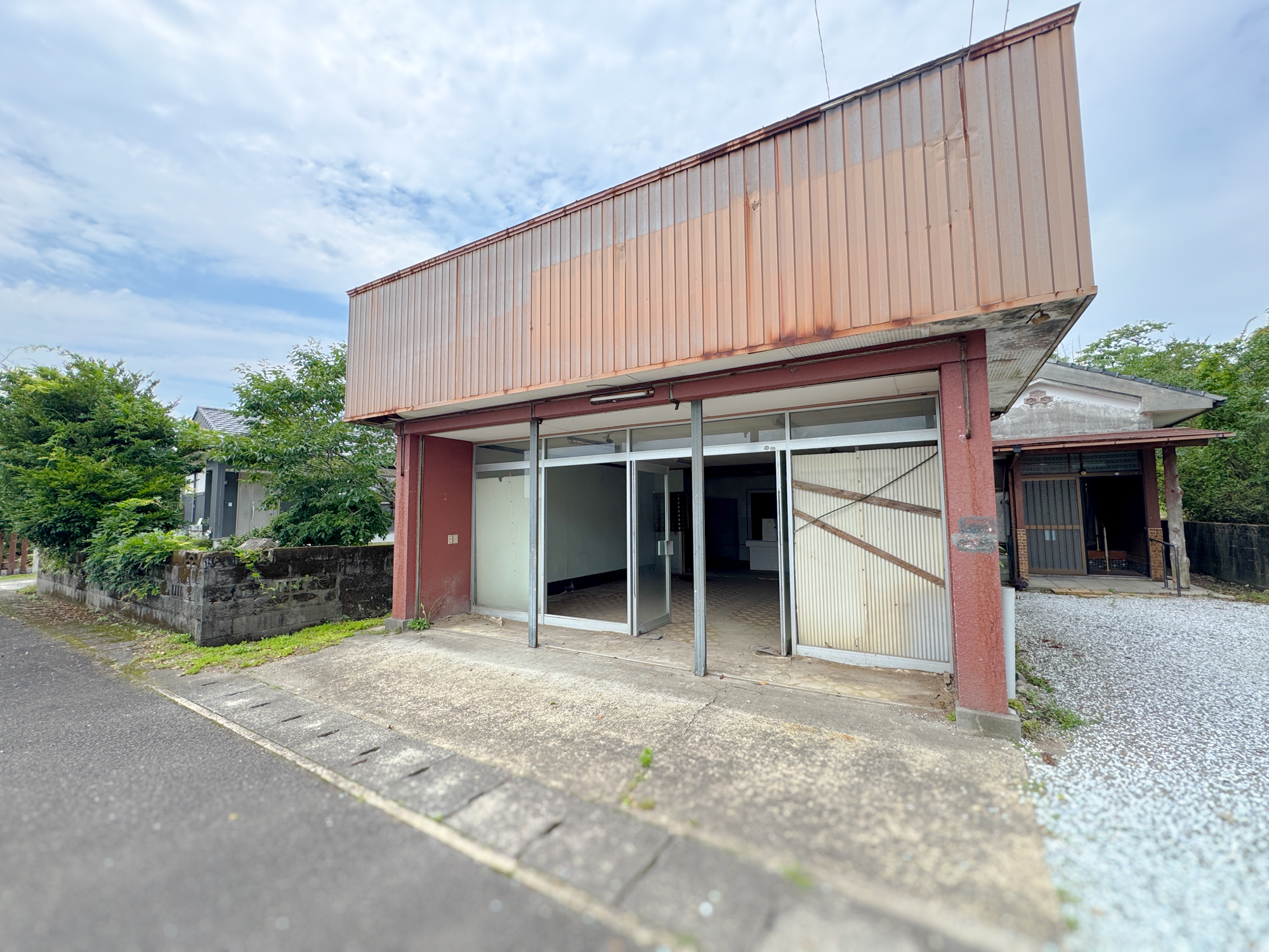 【高城町】300万円で夢のお店を！店舗付き5DK平屋