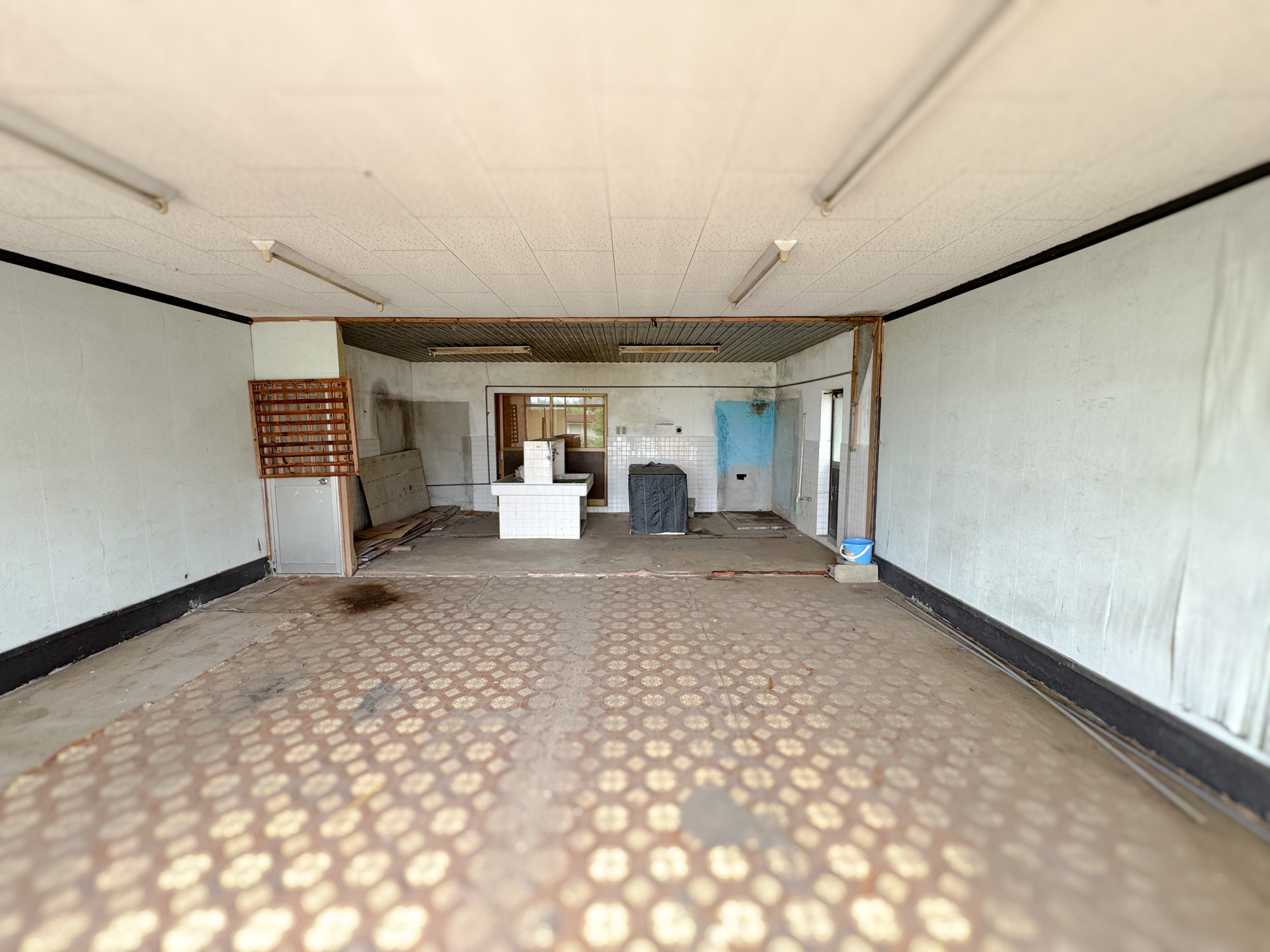 【高城町】300万円で夢のお店を！店舗付き5DK平屋