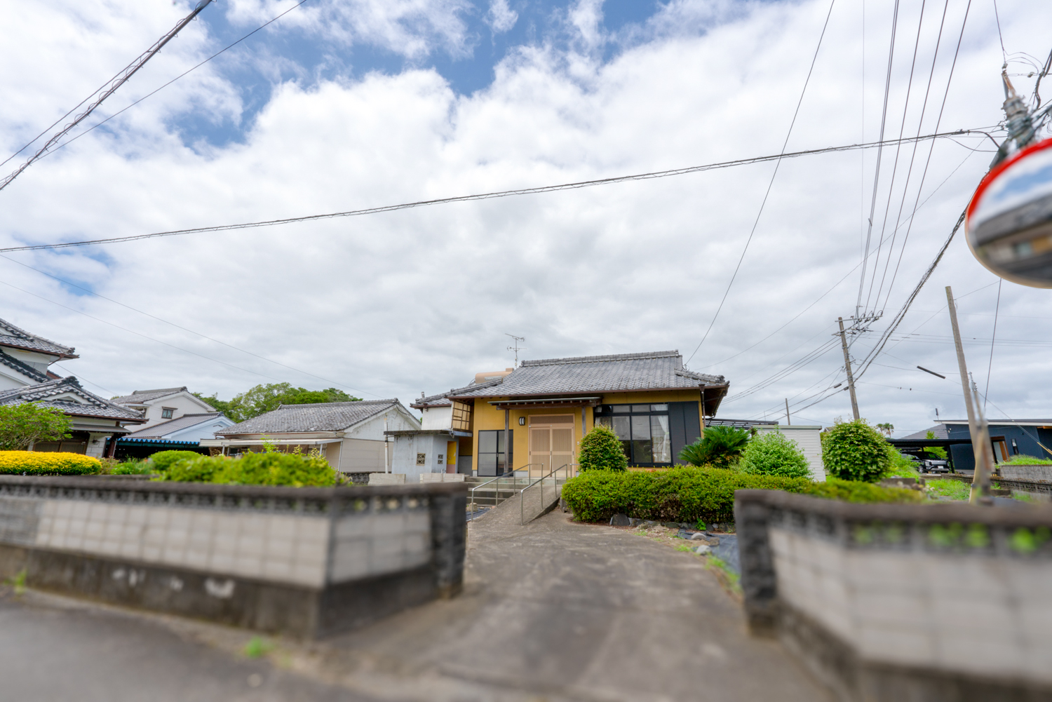 【高木町】手すりスロープ付きの和風平屋で、安心の暮らし