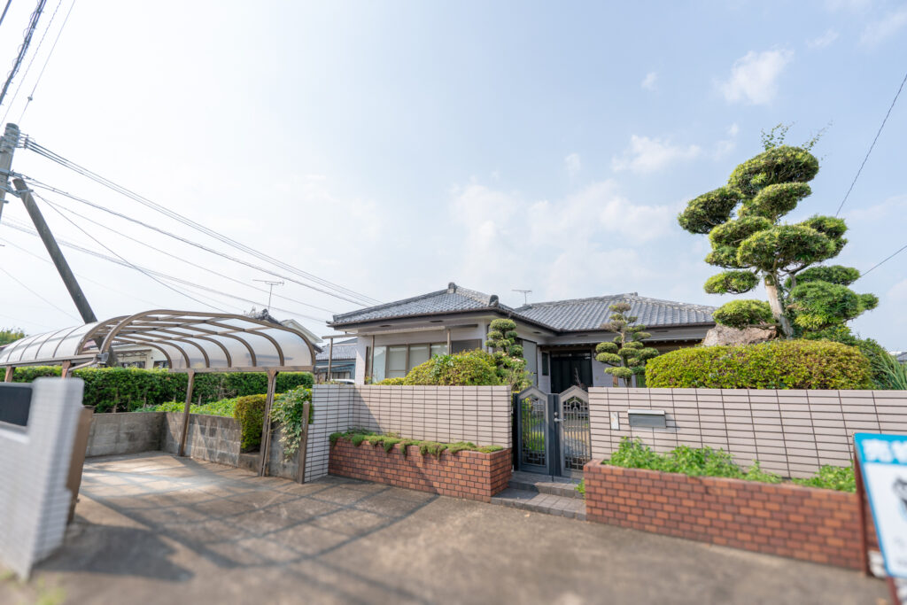 【三股町】防音室完備の広大な平屋。カラオケも楽器もOK！