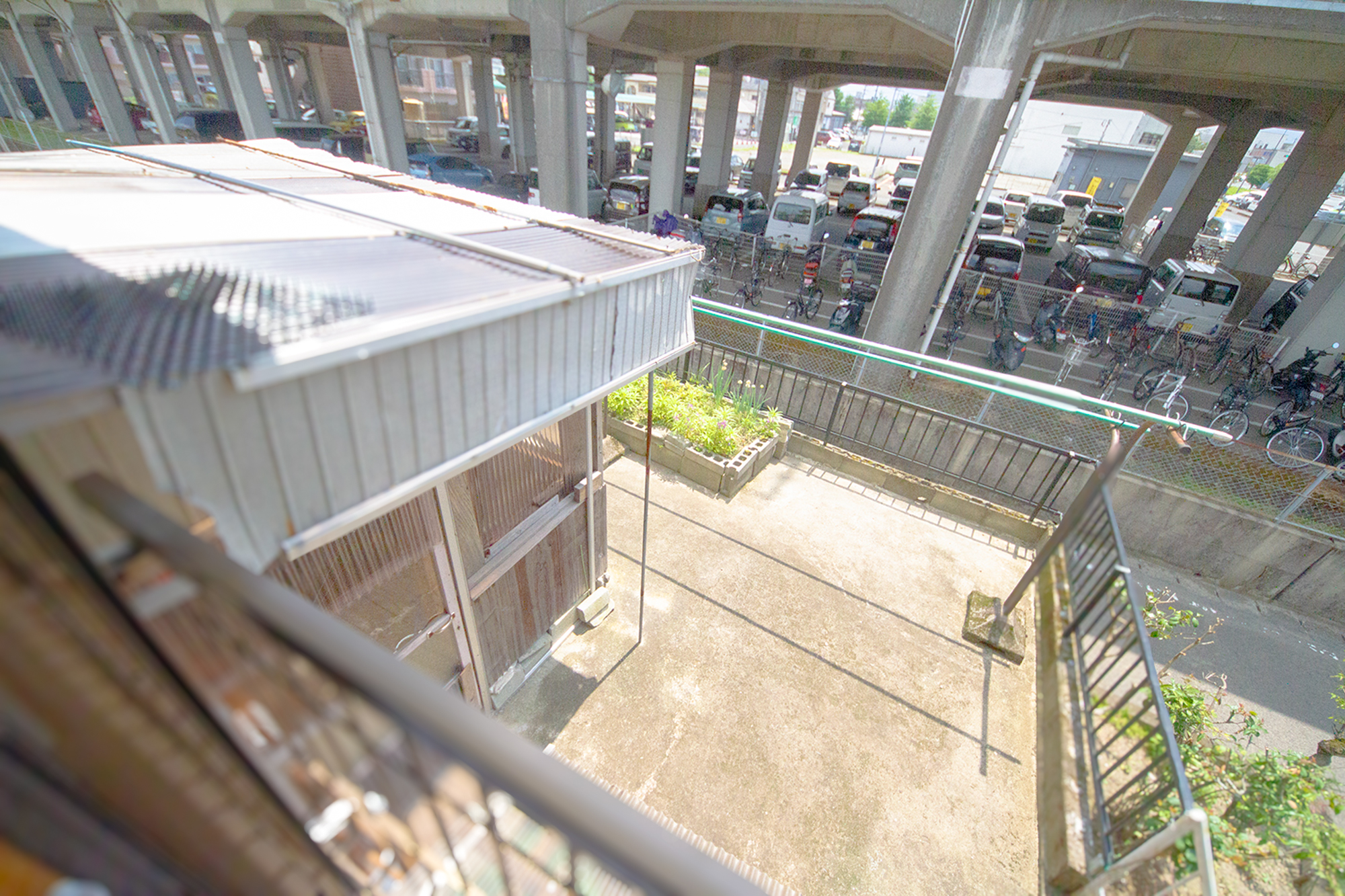 【松元町】駅まで徒歩30秒！なんかワクワクする駅近空き家