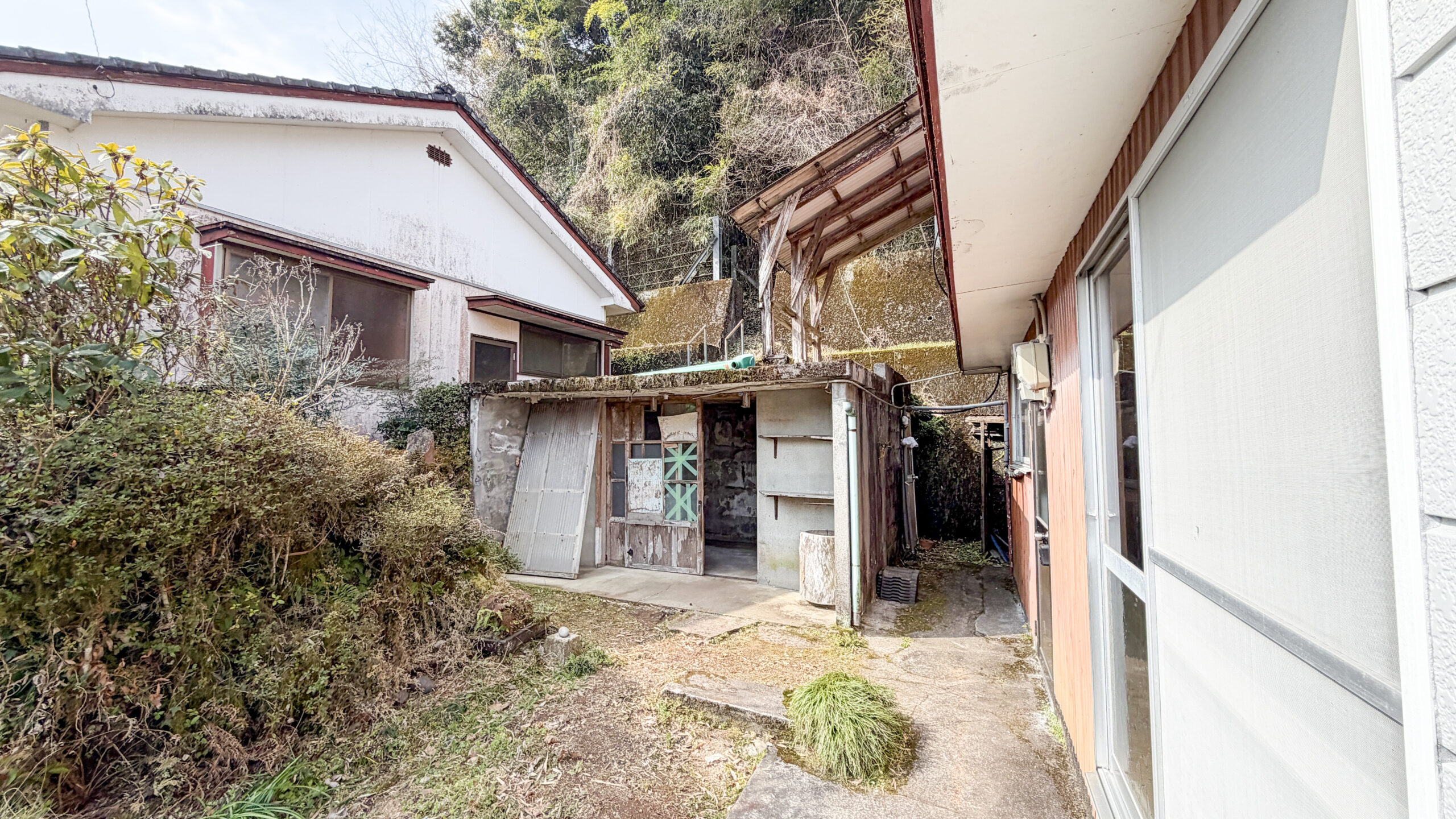 【美川町】坂の上に現れる絶景空き家。霧島を望む1144坪、2棟付き物件を見てきた！
