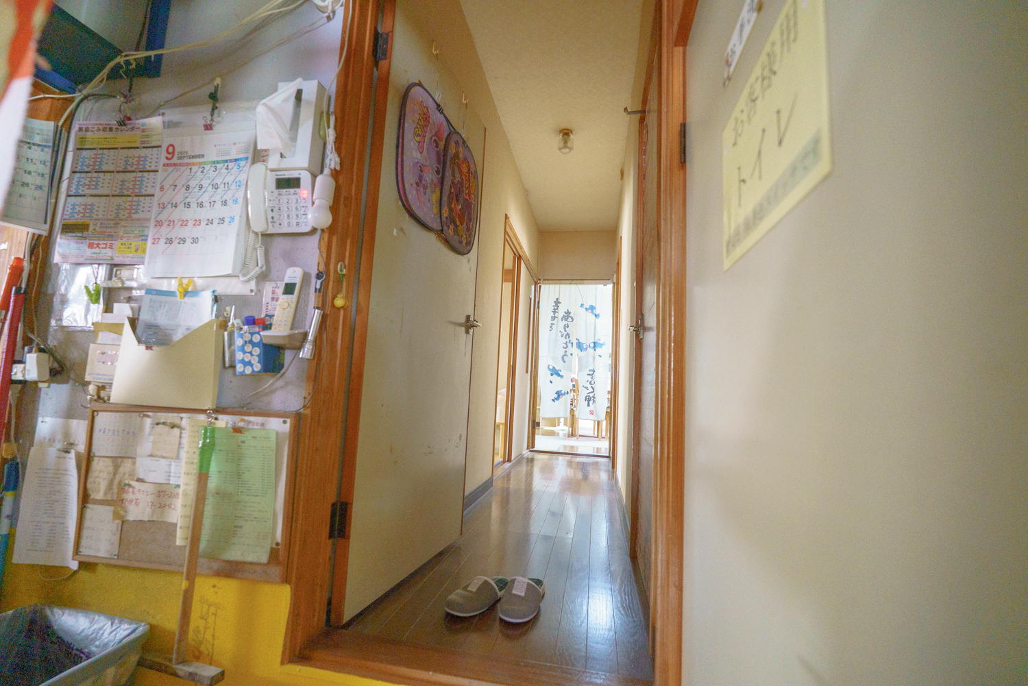 14｜店舗から居住スペースへの入口
