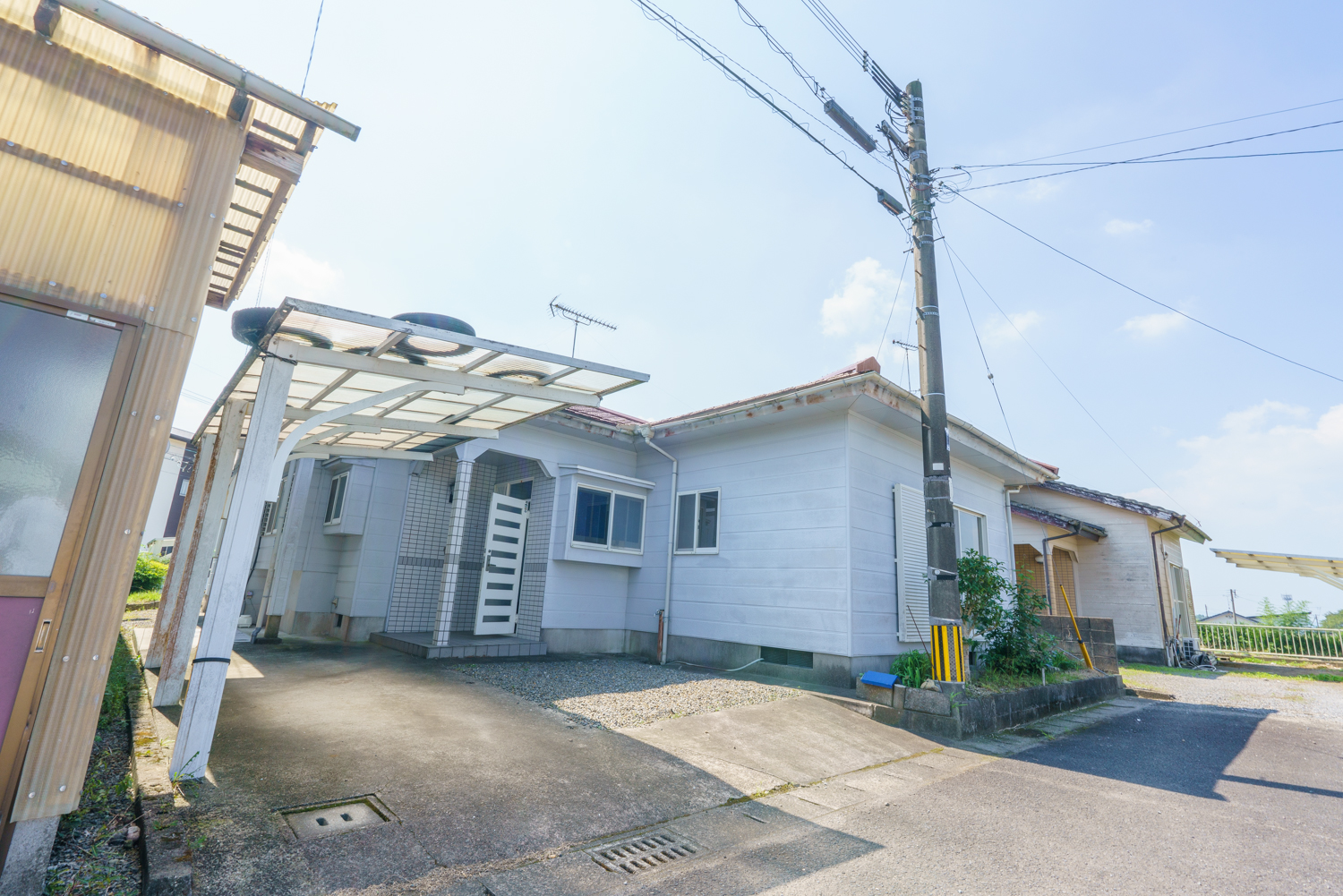 【梅北町】400万で叶える平屋暮らし！収納充実のコンパクト3LDK