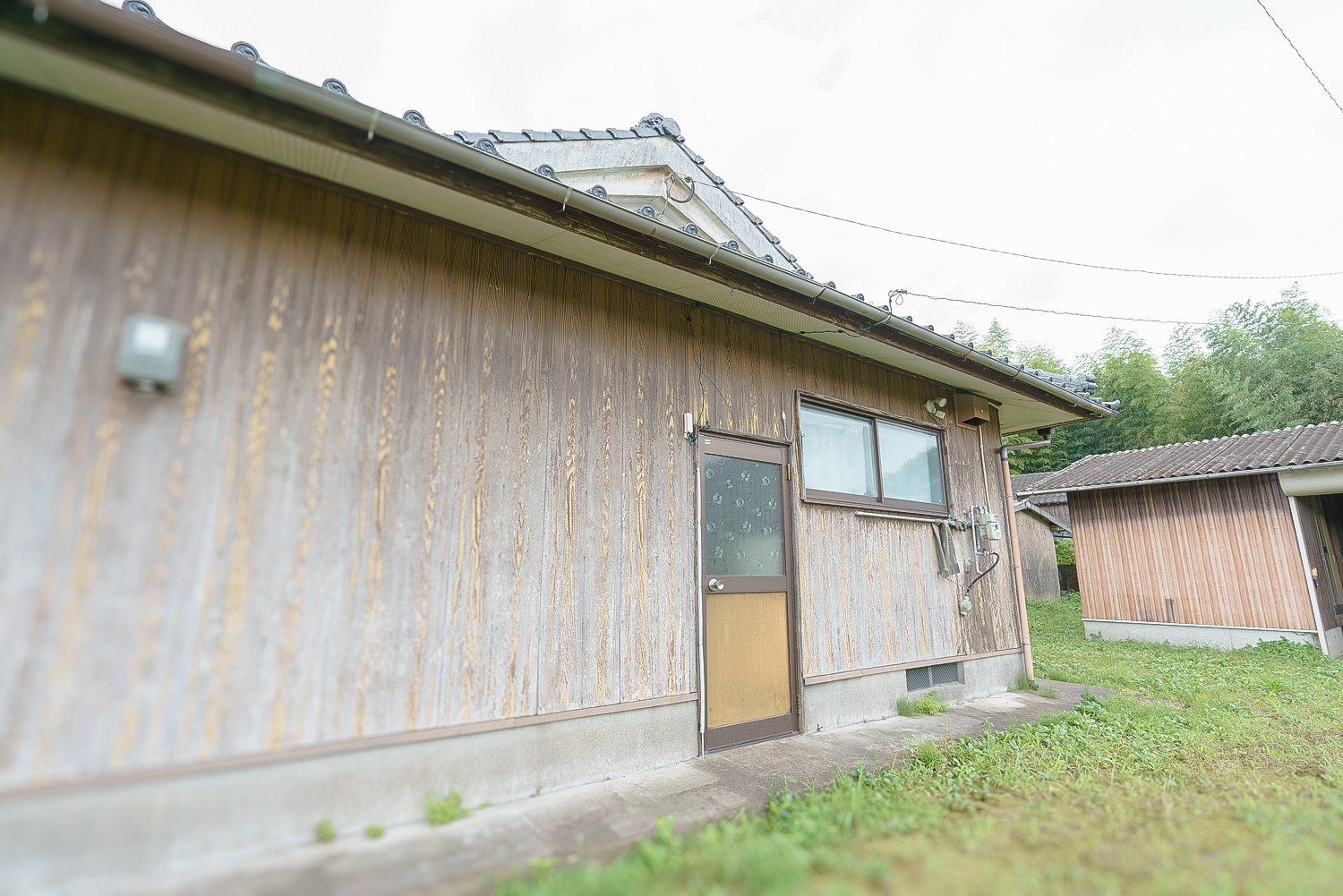 【財部町】コスパ最高！DIYが楽しめる庭付き空き家