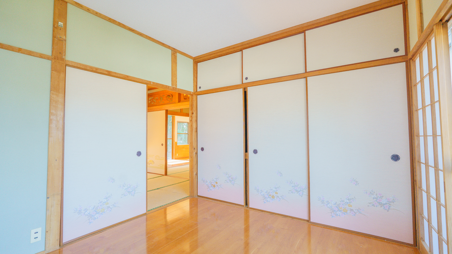 12｜居室・大型押入れと続き間
