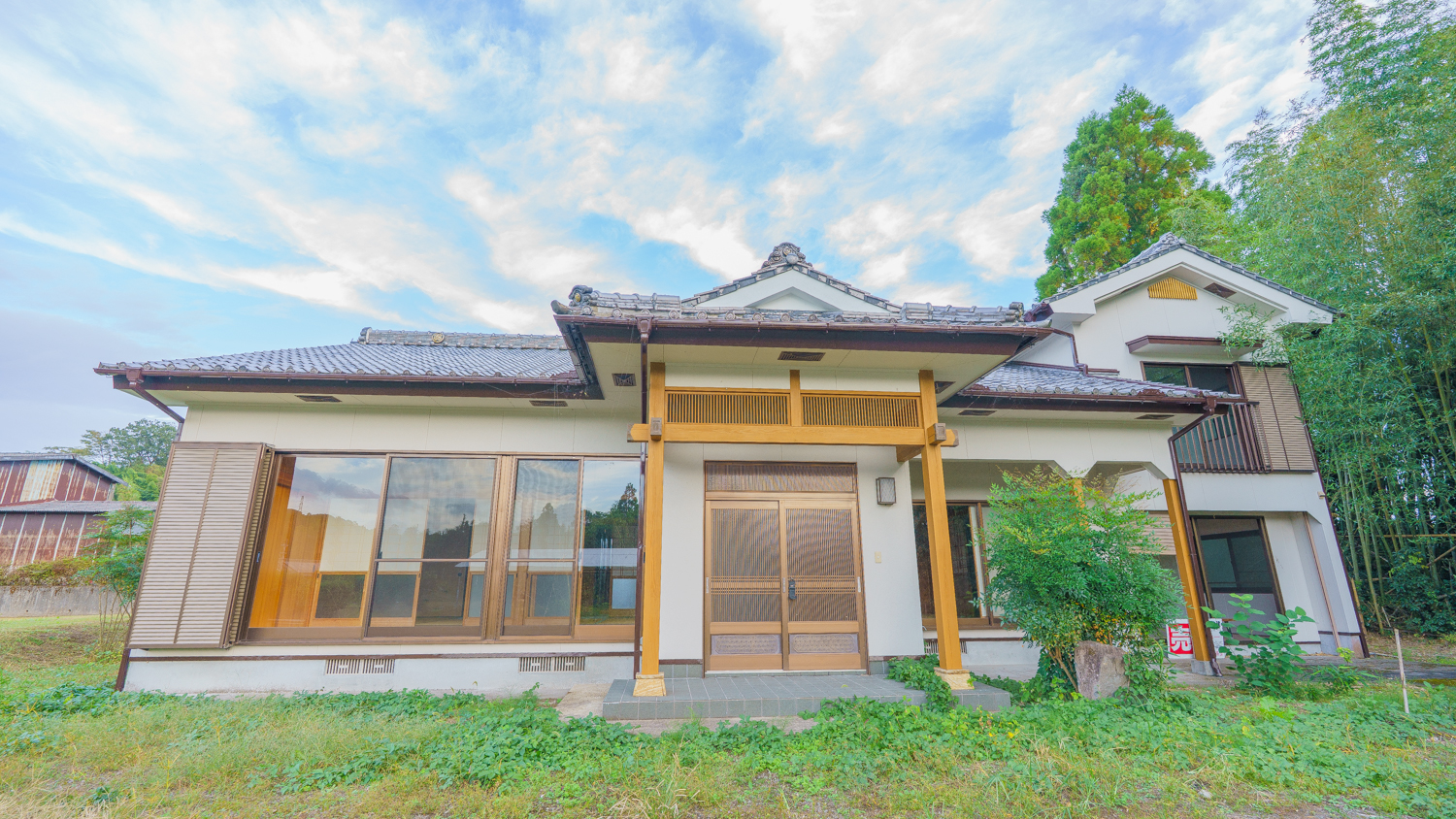 【高崎町】敷地233坪に堂々の6DK！使い道に迷う大空間